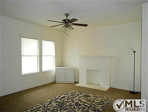 5th image of 2913 College Ave