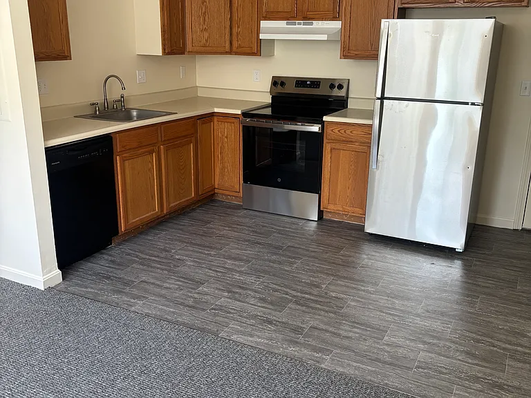 27 East St #9 — Photo 2