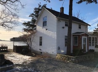 25 Dan St, Warwick, RI 02889