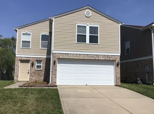 950 Shenandoah Way, Greenwood, IN