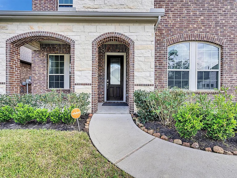 32212 Highwood Green Ln — Photo 7