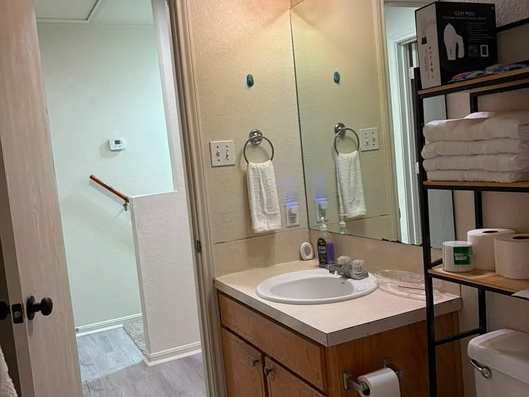 2812 Cantabrian Dr #B — Photo 22