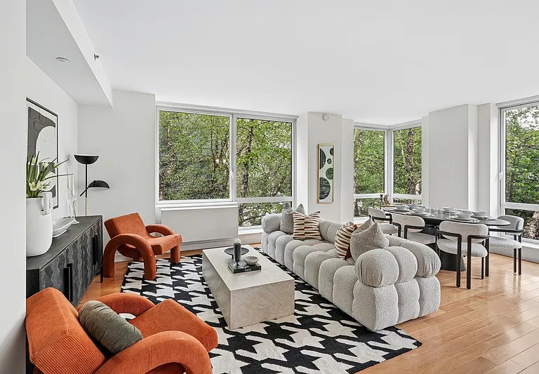 Step into modern elegance at Arbor, where natural light fills spacious living areas and stylish design meets comfort. Enjoy the perfect blend of functionality and aesthetics in a vibrant community. Explore your future home today!