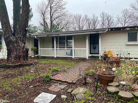 3rd image of 3704 Whispering Ln