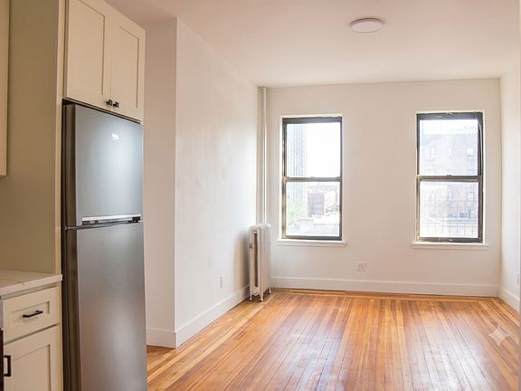 2nd image of 601 W 181st St #333