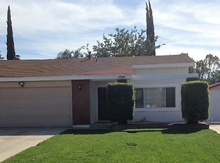 3084 Strassbourg Dr, Riverside, CA 92504
