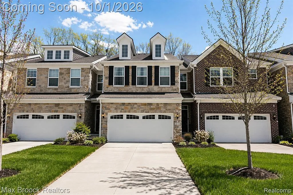 40115 Premier Dr — Photo 1