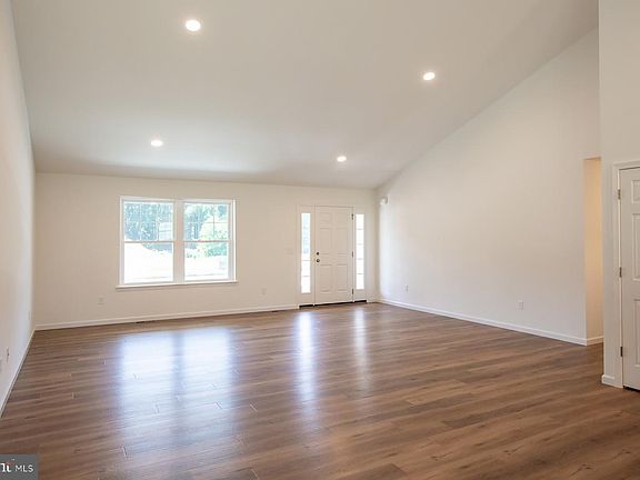 4th image of 18 Ridgewood Rd Lot 36