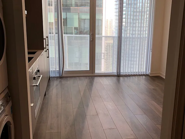 100 Harbour St #3911 — Photo 6