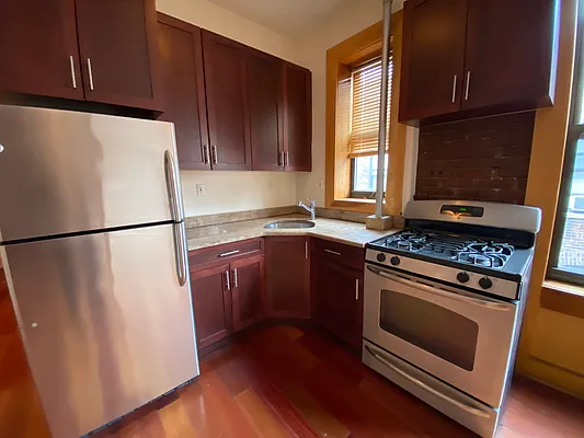 Rented by EXR | media 6