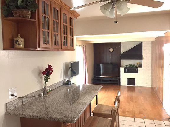 In Kitchen Dining