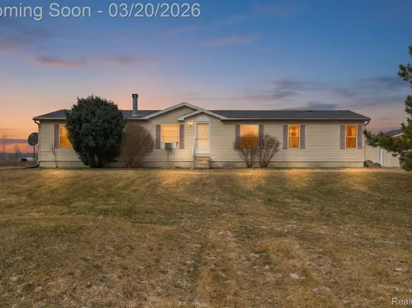 7151 Martin Rd, Imlay City, MI 48444