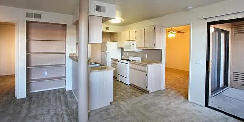 Adobe Highlands Apartments — Photo 4