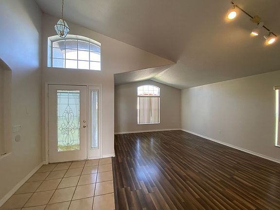 4th image of 434 Cassia Dr