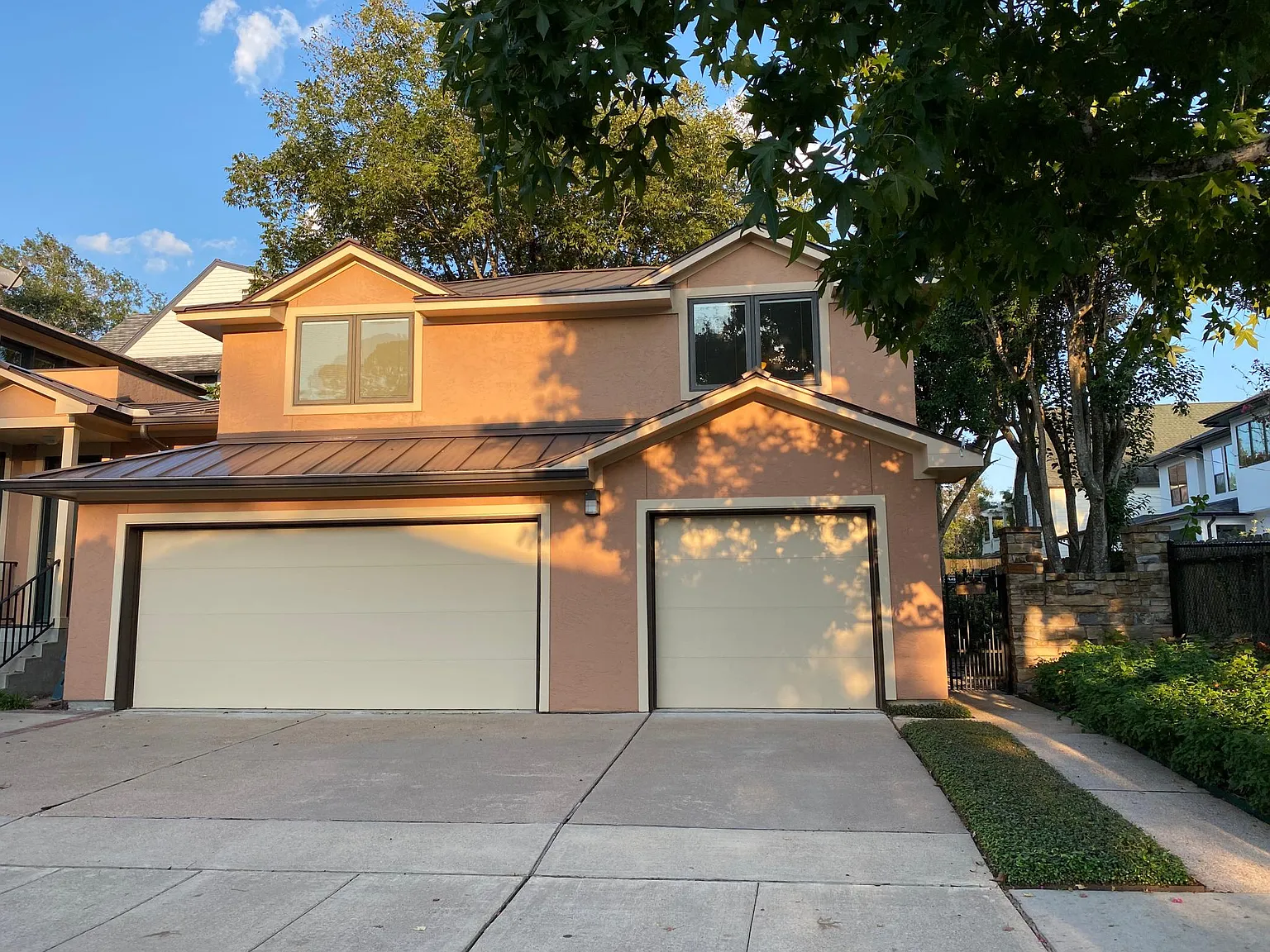 4535 Birch St — Photo 1