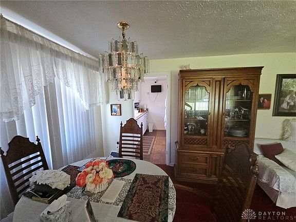 2nd image of 2874 Sage Ave