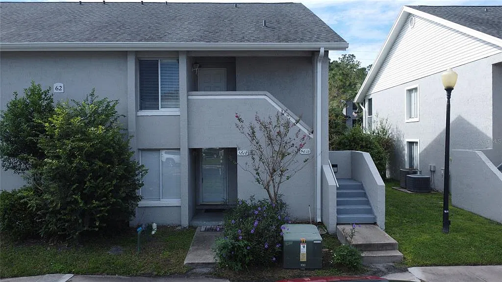 2 bed, 2.0 bath, 948 sqft, $1,650 — Photo 1