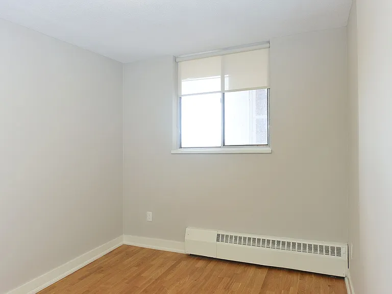 230 Oak St — Photo 40