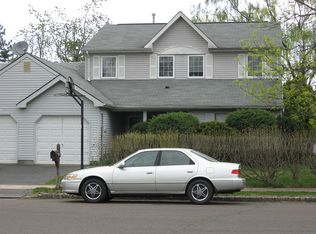 131 Woodbury Rd, Edison, NJ 08820