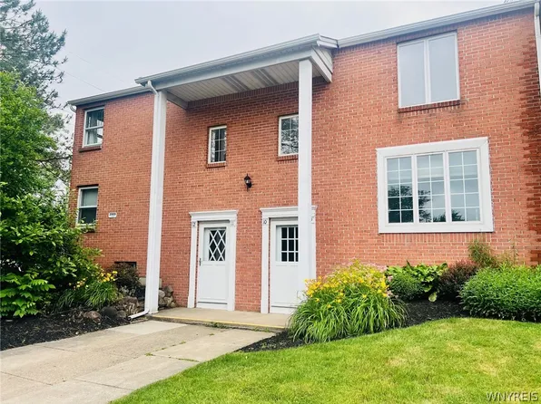 3909 Bowen Rd APT 10, Lancaster, NY 14086