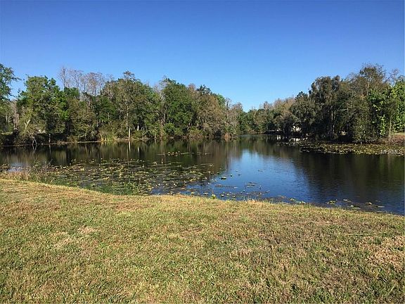 2nd image of 3914 Cove Lake Pl