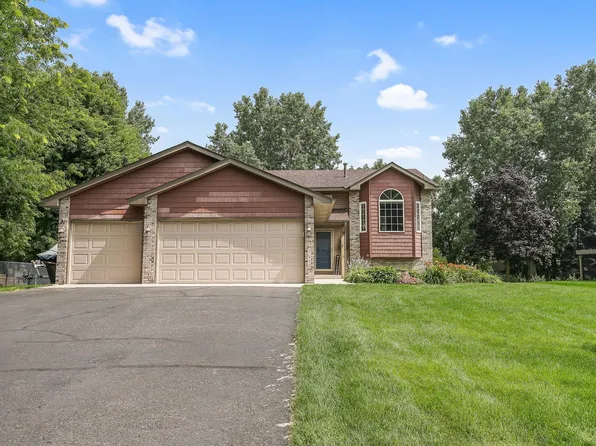 7672 Appaloosa Ln, Lino Lakes, MN 55014