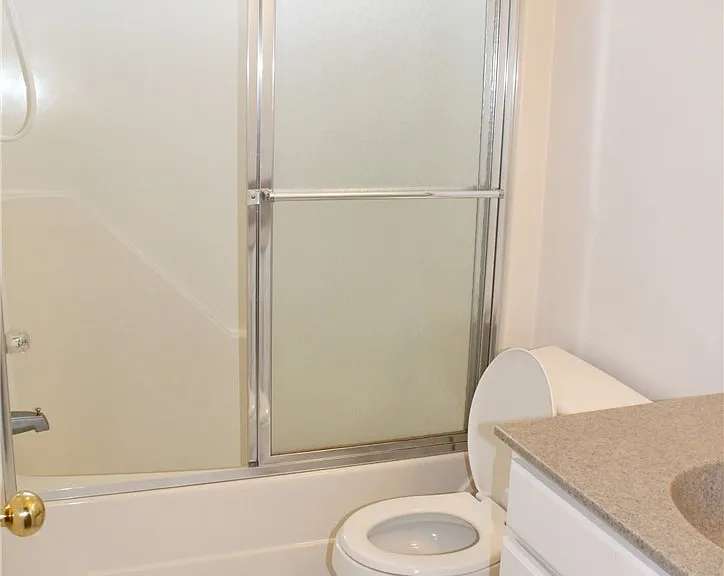 121 Brittany Cir — Photo 20