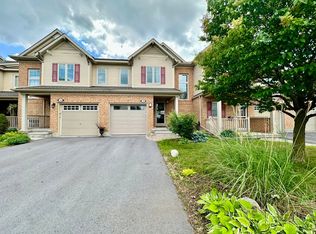 106 Harmattan Ave, Ottawa, ON K2S 0E3