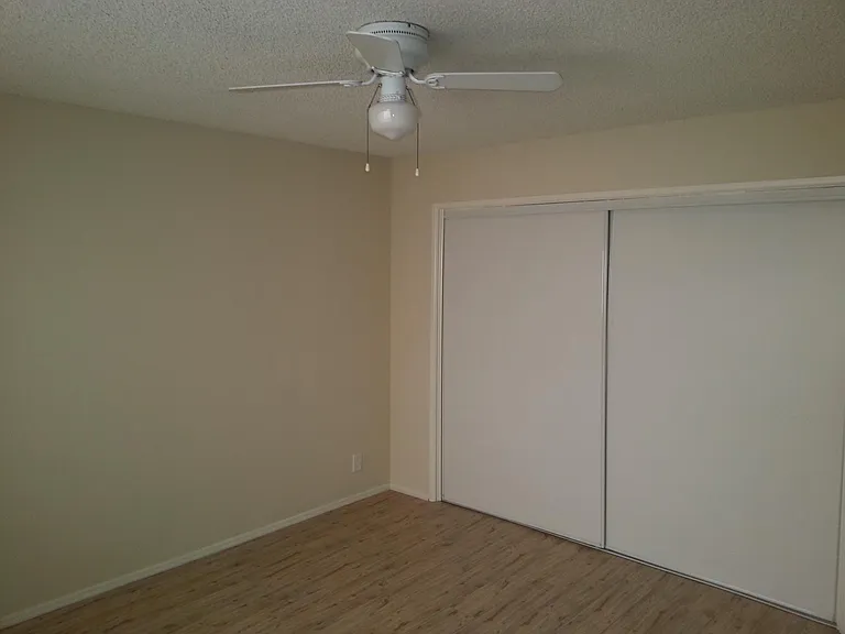 5040 Tujunga Ave #6 — Photo 8