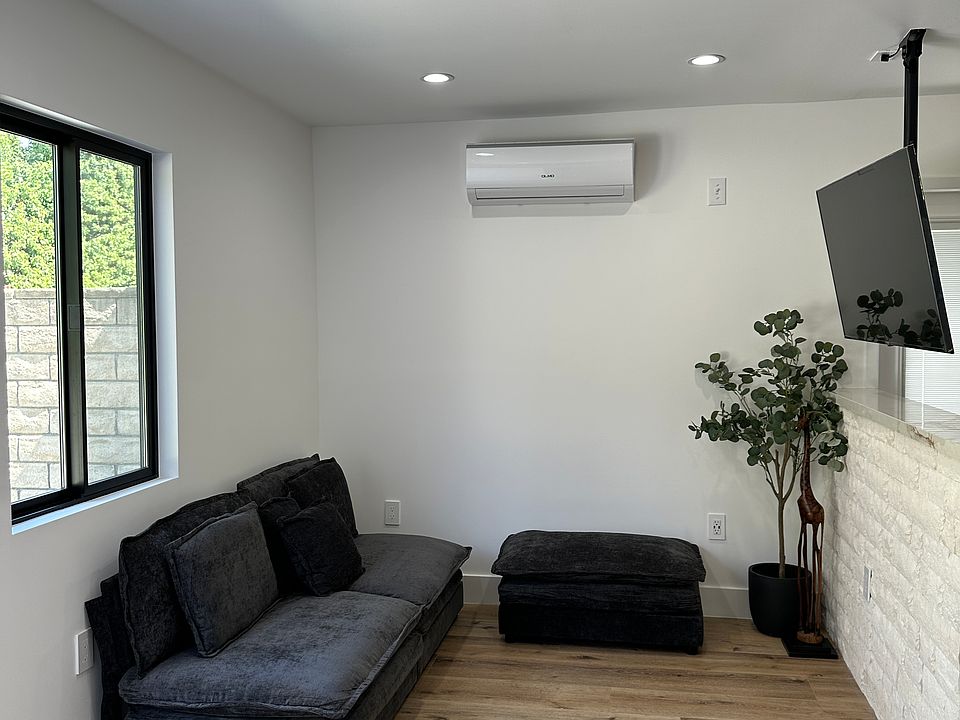 1st image of 4339 Allott Ave