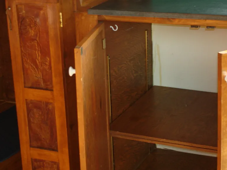 Cabinet in Butler's Pantry
Storage