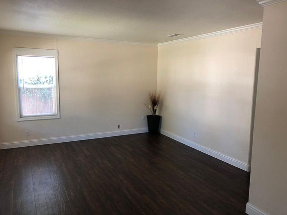 5th image of 1341 Bessie Ave