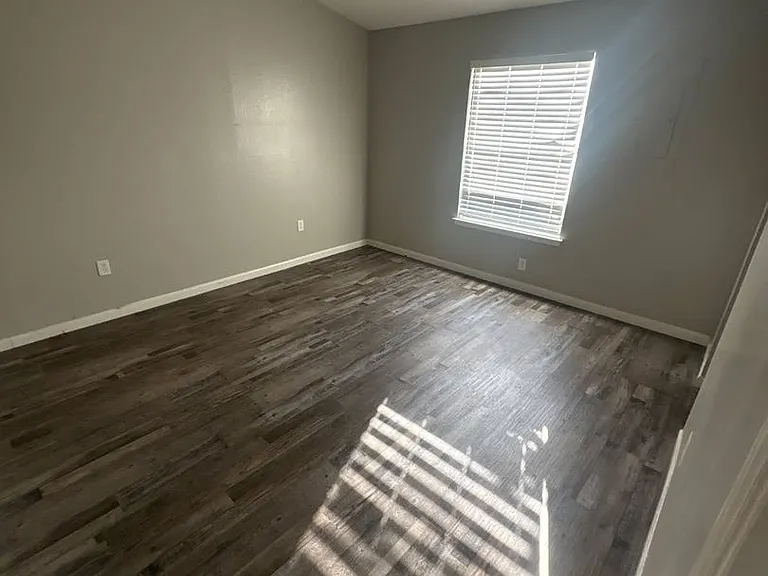 5416 Spring Willow Dr — Photo 10
