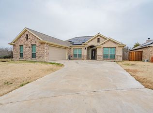 128 Vaughn Ln, Quinlan, TX 75474
