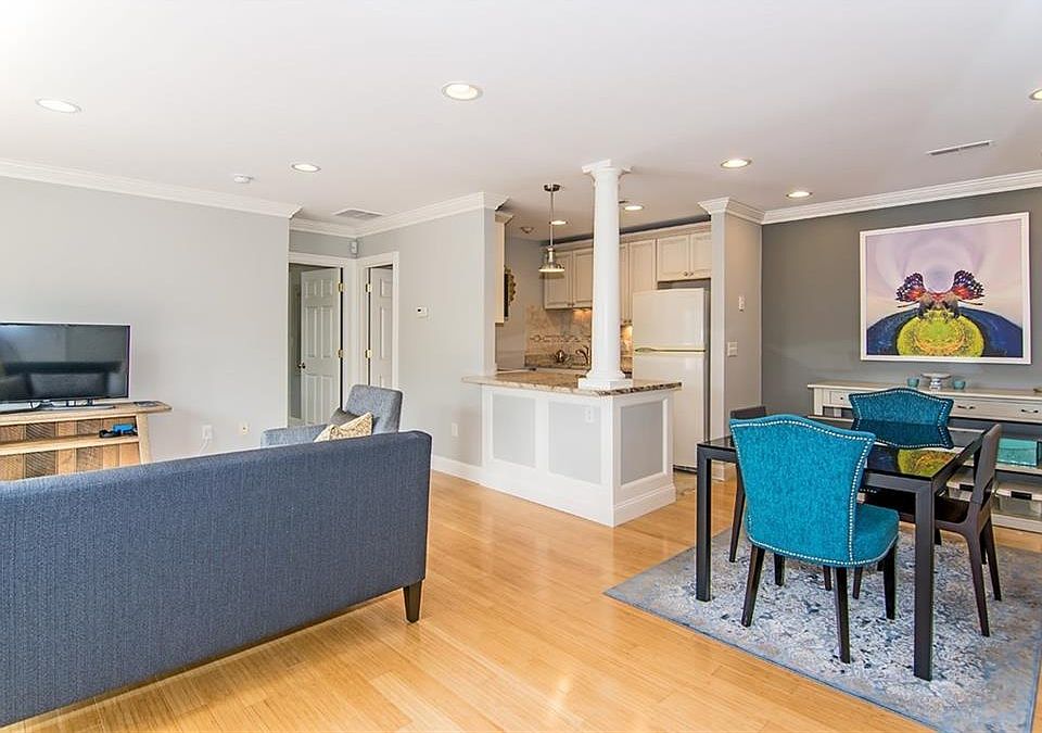 1st image of 21 Starr Dr APT 205