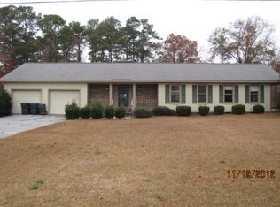 303 Patterson St, Raeford, NC 28376