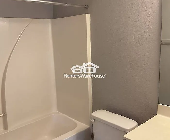 9619 Littleleaf Dr — Photo 16