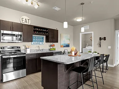 3 Bed 2 Bath Grand Courtyard