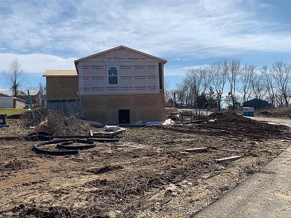 4th image of 127 Southview Dr