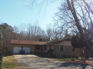 6194 Lance Ln, Riverdale, GA 30274