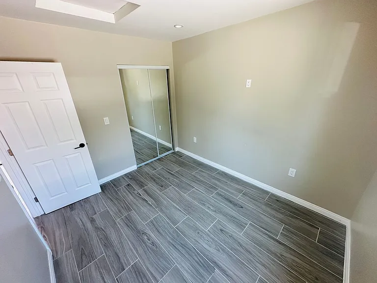 Gorgeous 1BD/1BA all appliances included. Move in ready!! — Photo 8