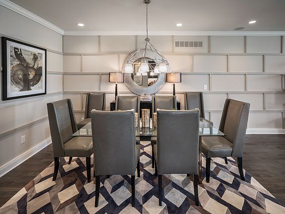 Formal Dining Room, Perfect For Entertaining