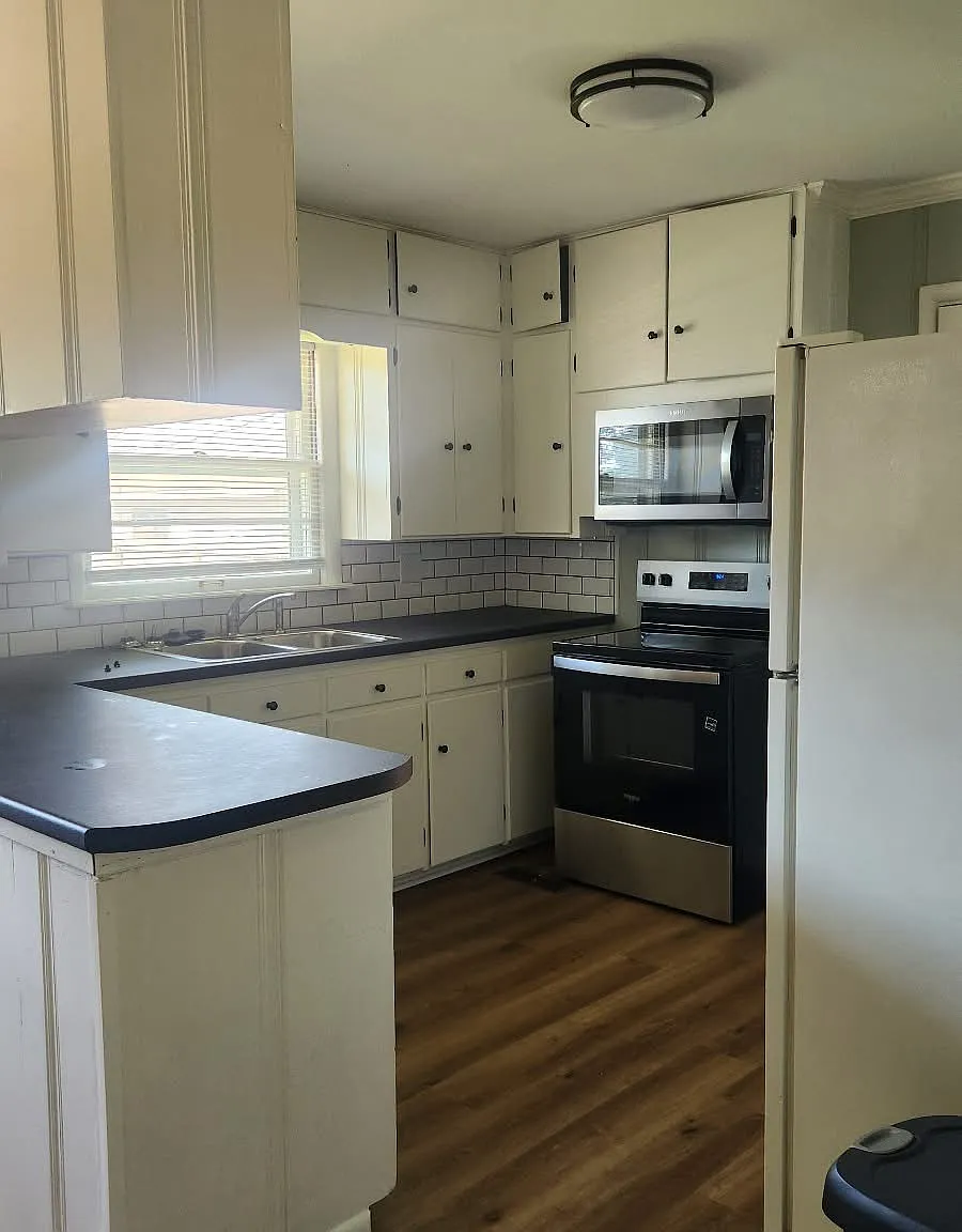 3 bed, 1500 sqft, $1,500 — Photo 4