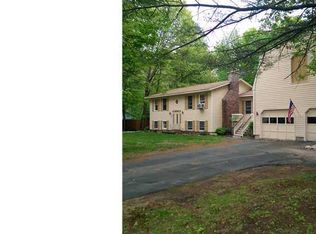 40 Forbes Ln, Windham, ME 04062