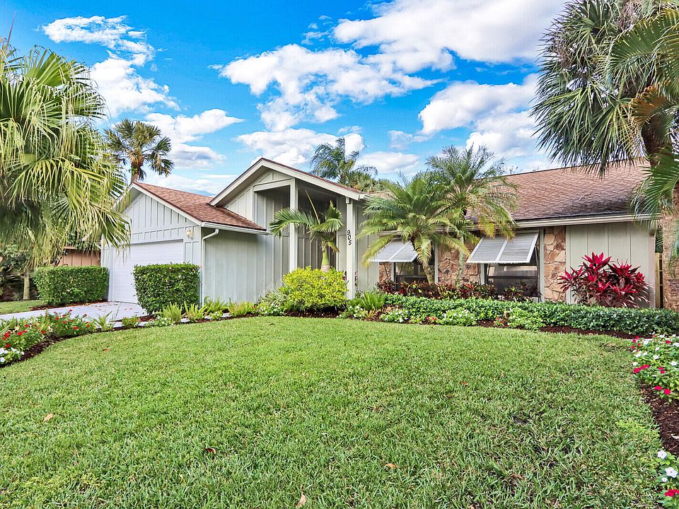 1st image of 905 Sandy Oaks Dr