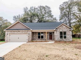 220 Hill Ln, Perry, GA 31069