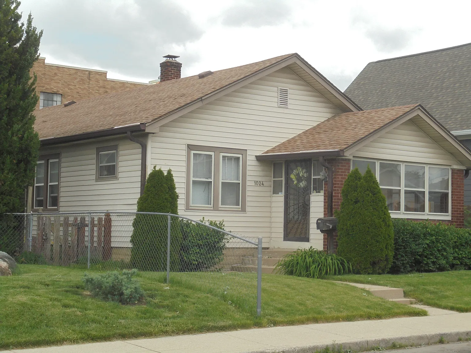 2 bed, 1200 sqft, $1,150 — Photo 1
