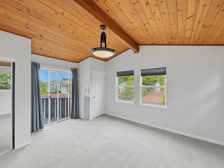 926 Cerrito St — Photo 27