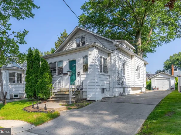 124 E Ormond Ave, Oaklyn, NJ 08107