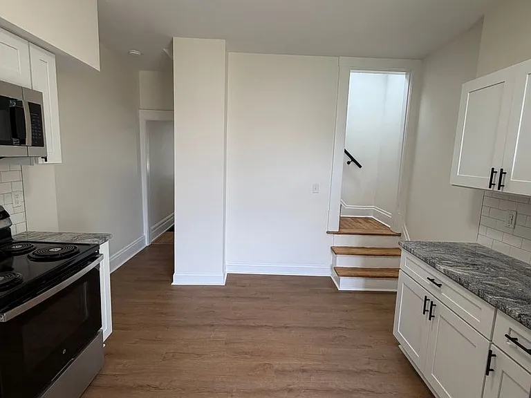 421 Hanford St — Photo 6